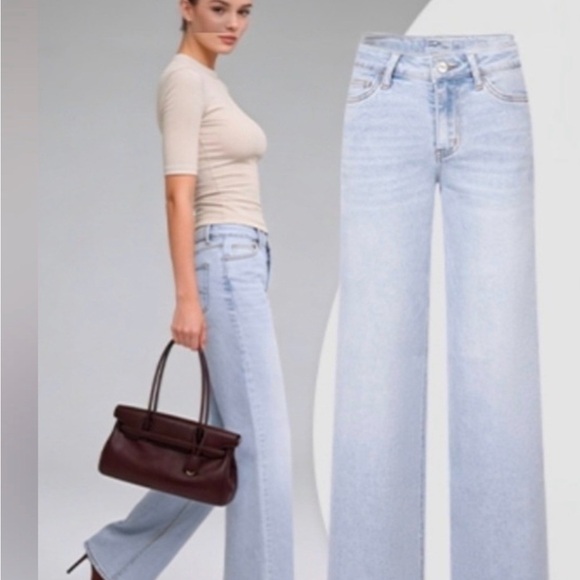 Oneso mid-rise light wash flare wide leg jeans NWT plus size - Picture 2 of 7